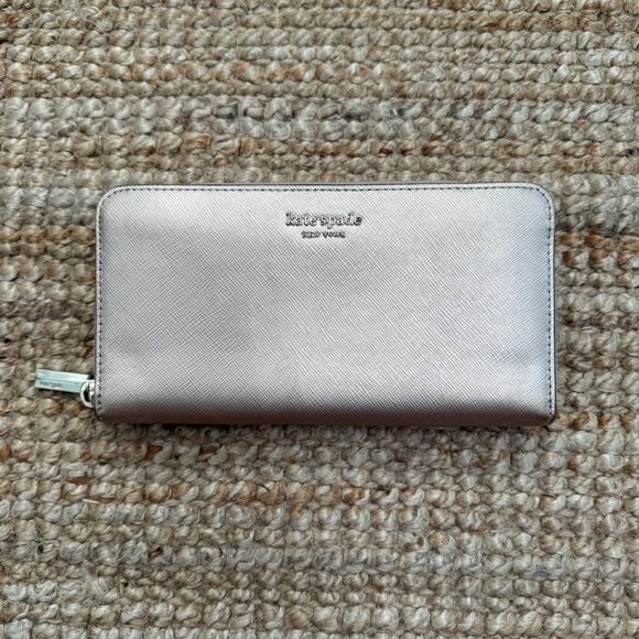 Kate Spade Gold Zip Wallet - Picture 1 of 5